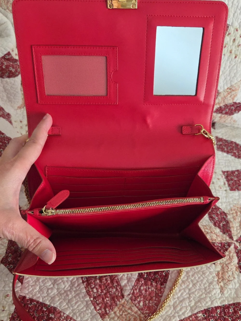Marc Jacobs Red Leather Crossbody Bag Clutch Wallet with Removable Gold Chain